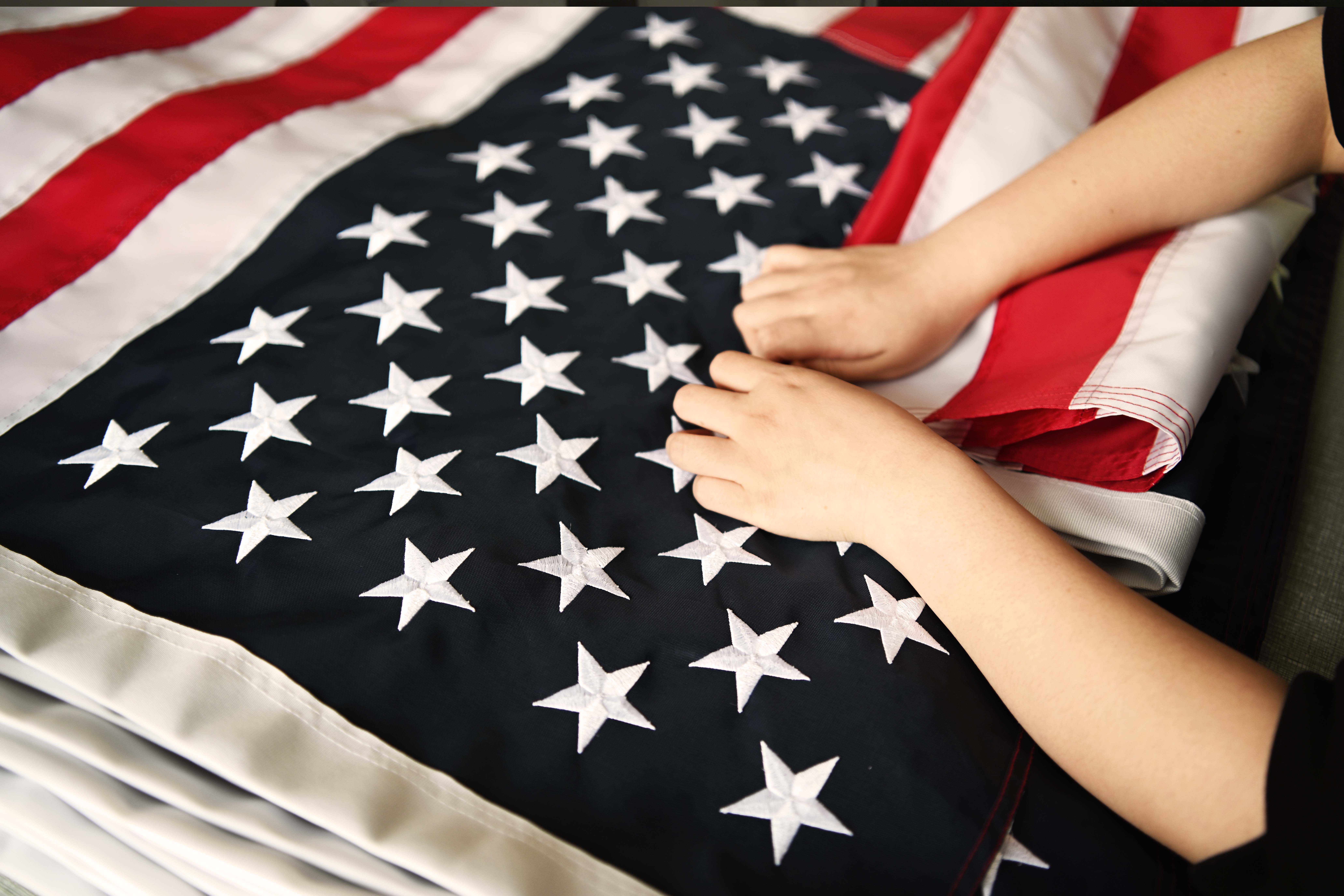 QIYUN Crafts Expands Glo